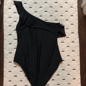 Old Navy One Large piece one should swim suit